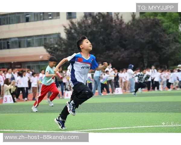 绿茵场上逐梦行球韵诗情共此生